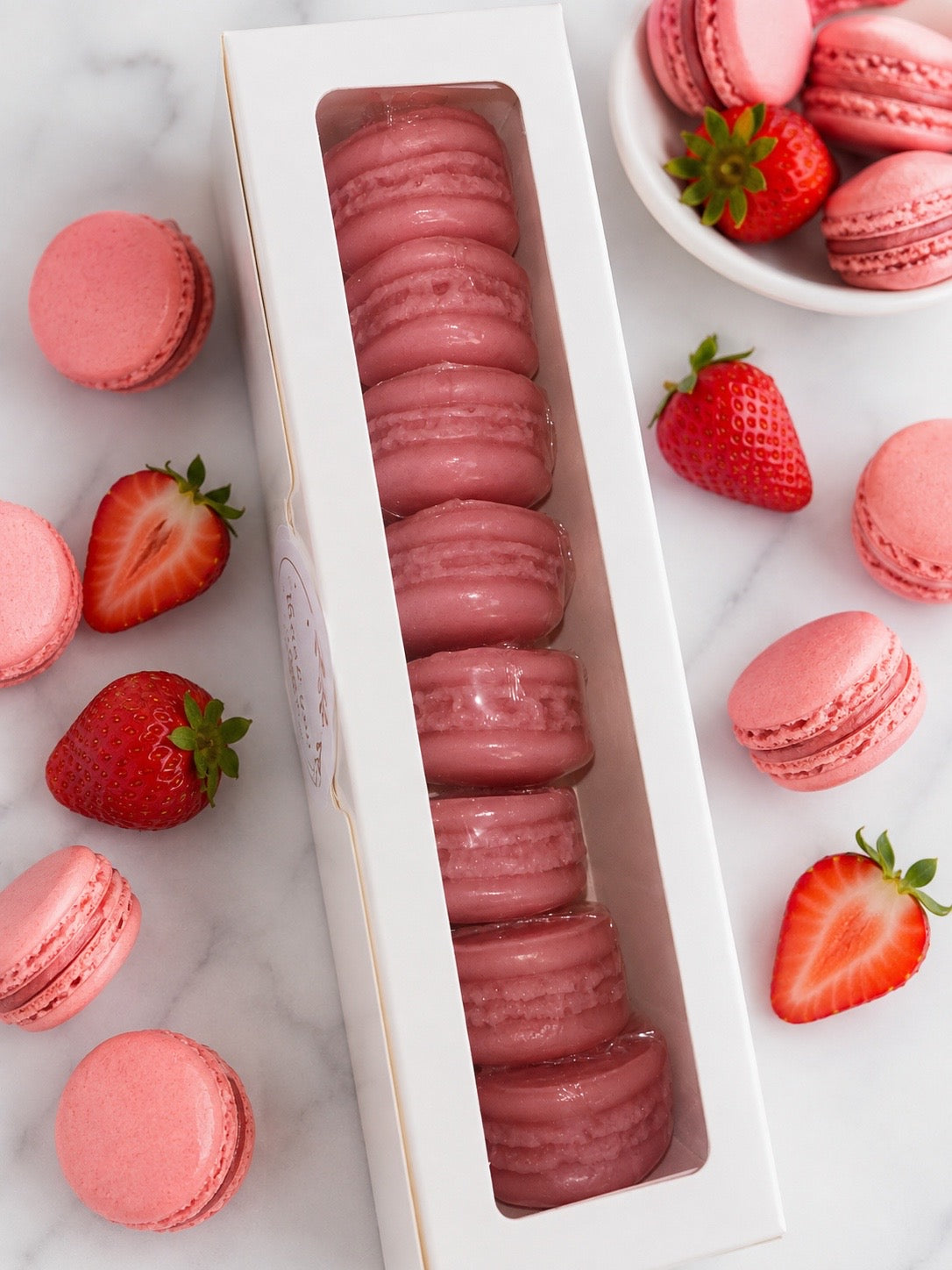 Strawberry Macarons box
